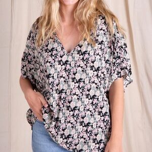 Natural Life Easy V-Neck Top Black White Pink Floral Dolman Sleeve Relaxed Shirt